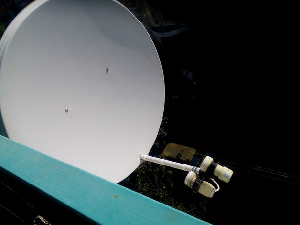 Спутниковая антенна (1 тарелка 2 головки тюнер пульт крепеж провод)