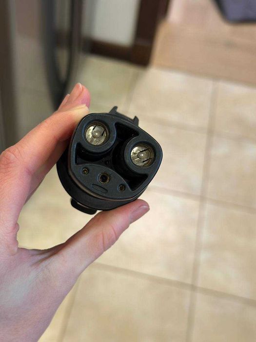 Оригінал Tesla j1772 adapter tsl-02 переходник type1 80A 1067348-00-B