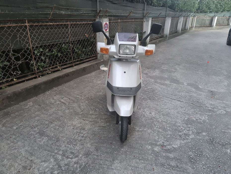 Scoter SUZUKI CP50
