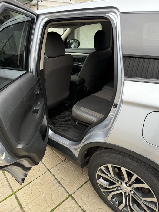 Продам Mitsubishi Outlander