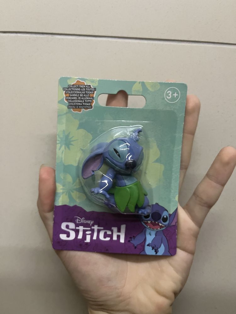 Микрофигурка стича из серии disney stitch от just play