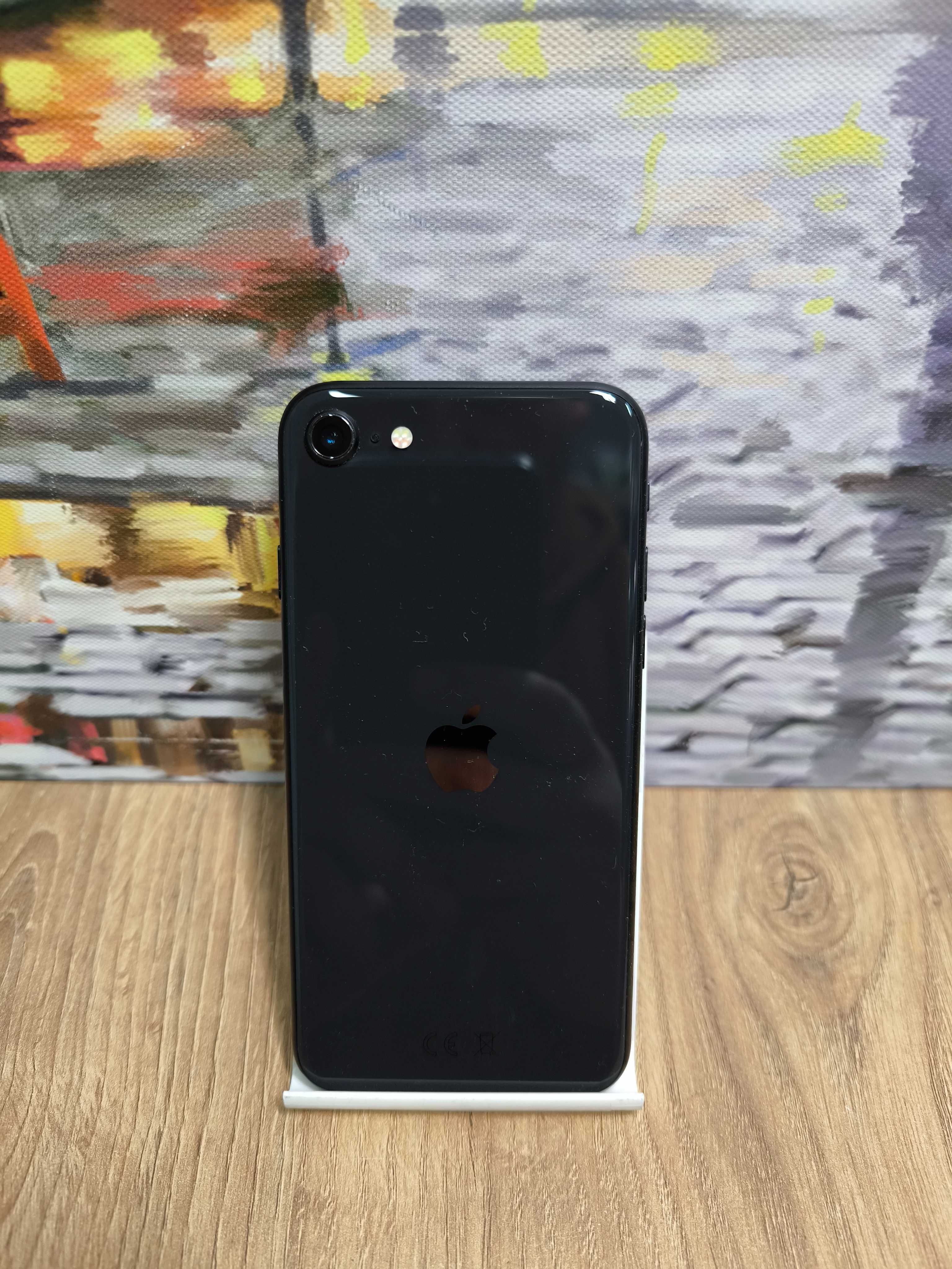 Apple iPhone SE 2020 A2296 64GB CZARNY