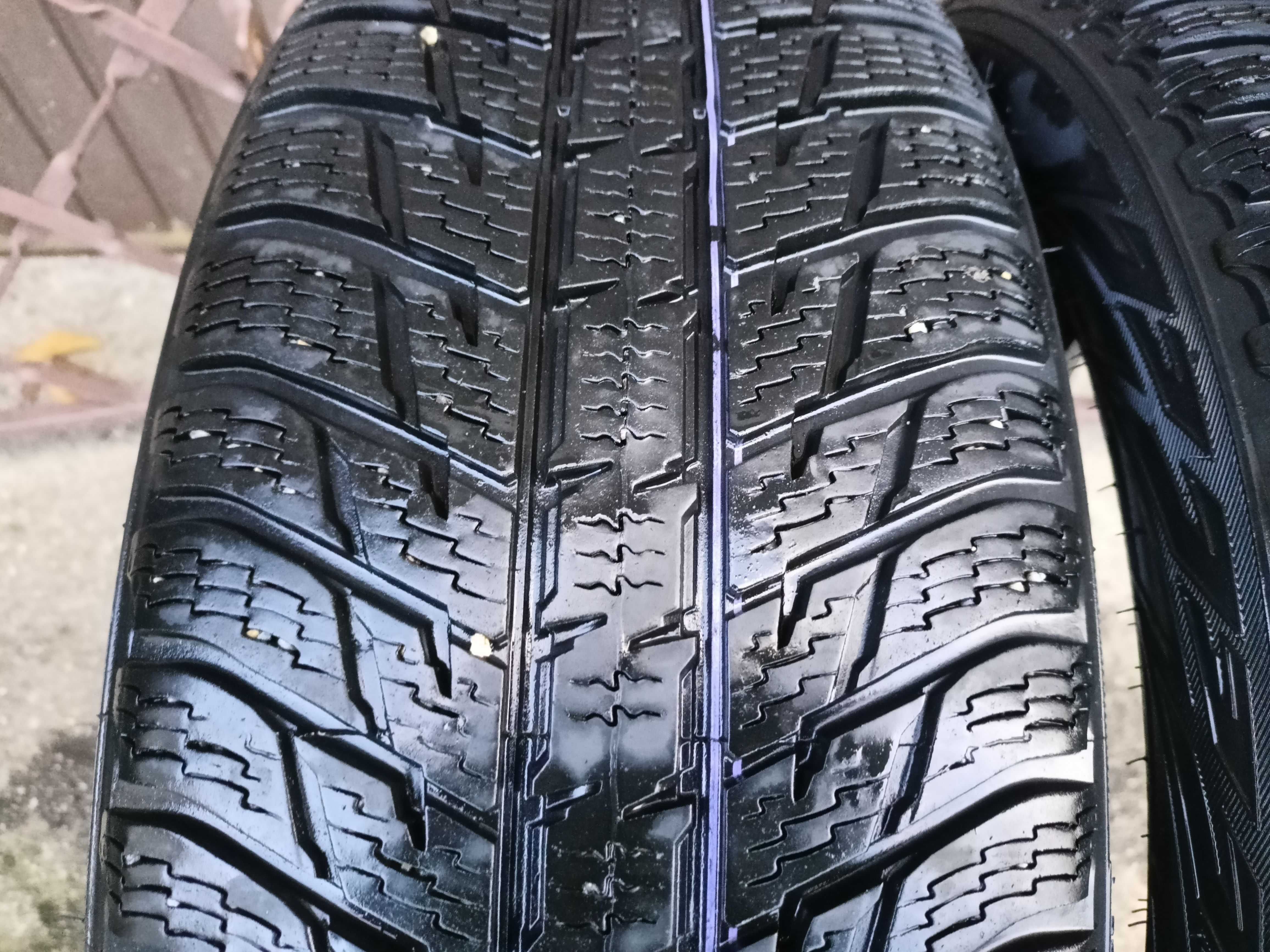 Opony zimowe 225/55/19 Nokian WR SUV4 , 2 sztuki