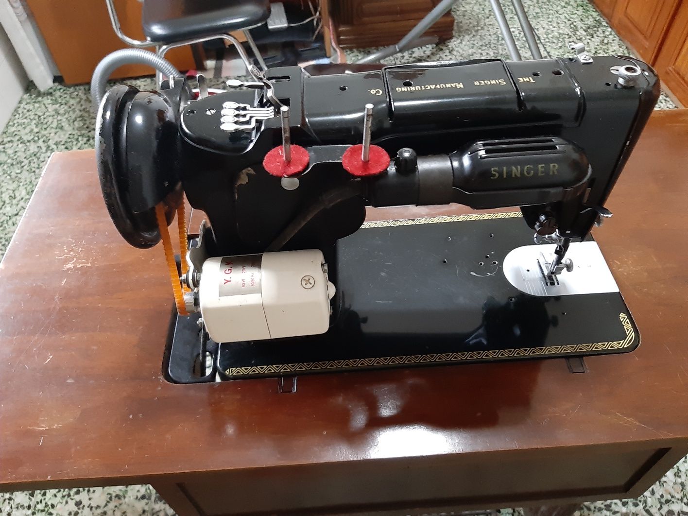 Maquina de costura SINGER com pontos automáticos