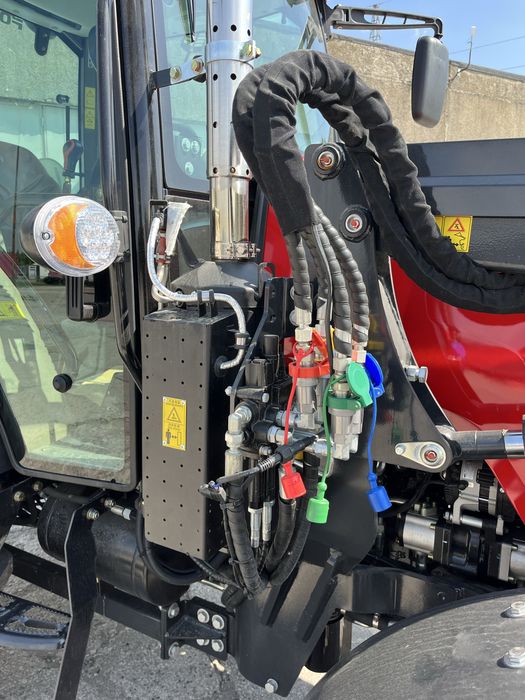 Ciągnik Rolniczy FOTRAK MK754C z 2025 roku 75 KM Ładowacz yto lovol