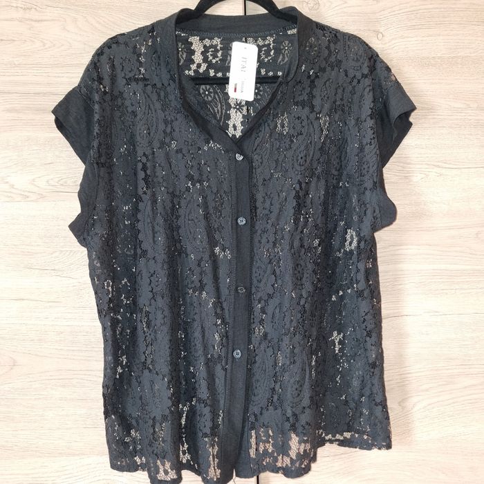 Nowa koronkowa bluzka z metką
