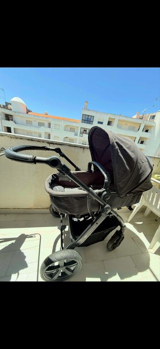 Baby stroller with car seats