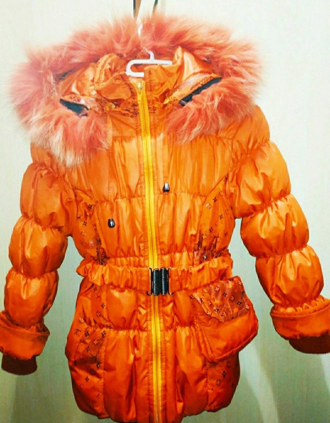 Зимова куртка 32 р.