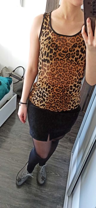 Czarny top bluzka damska RESERVED w panterkę na randkę/urodziny - NOWA