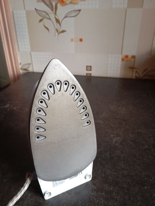 Продам портативный утюг