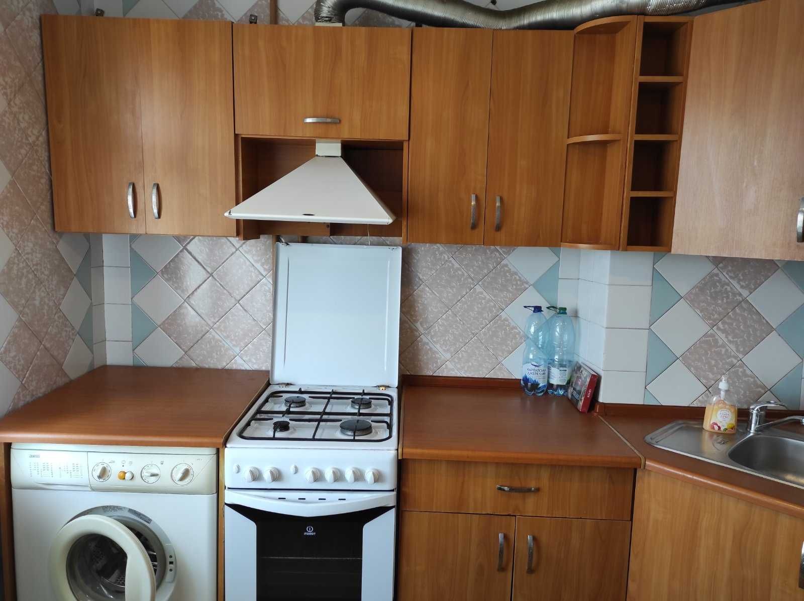 сдам на Длительно 1 комнатную на Таирова
