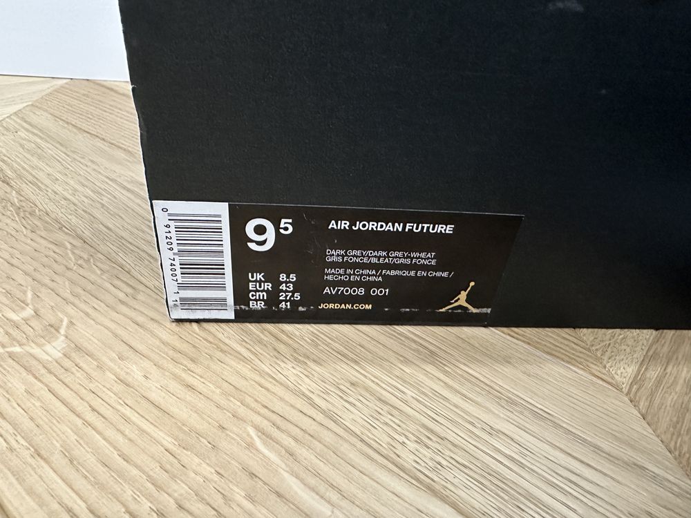 Air Jordan Future / dark grey / 43EU