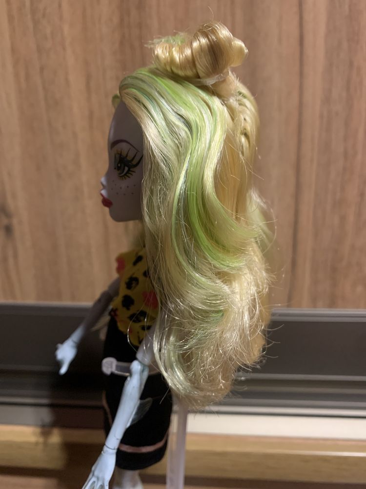 лагуна блю монстер хай (lagoona blue roller maze monster high)
