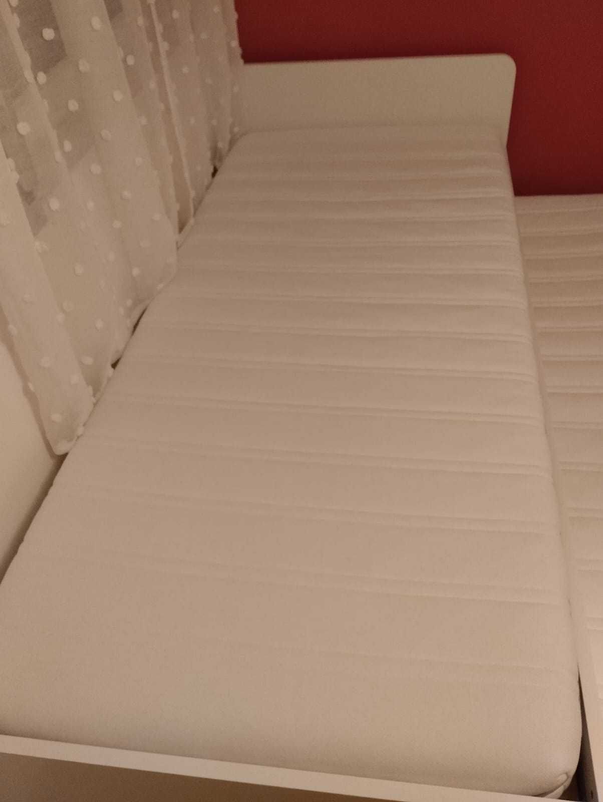 Cama Solteiro 90x200cm + Gaveta com Cama Solteiro 90x200cm e Arrumação