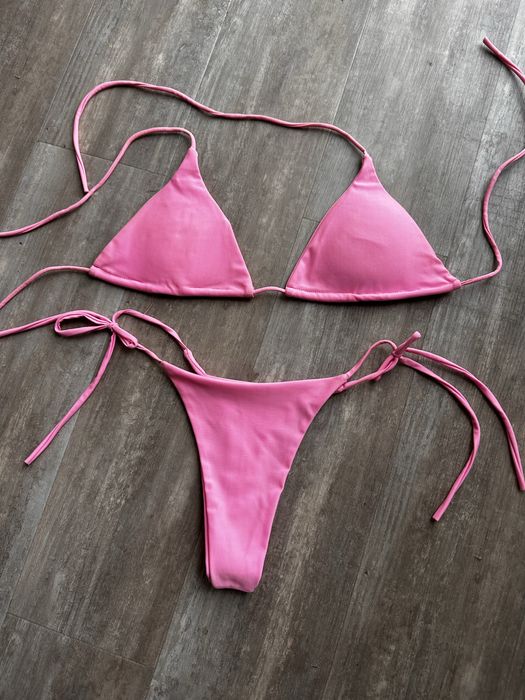 Купальник рожевий бікіні