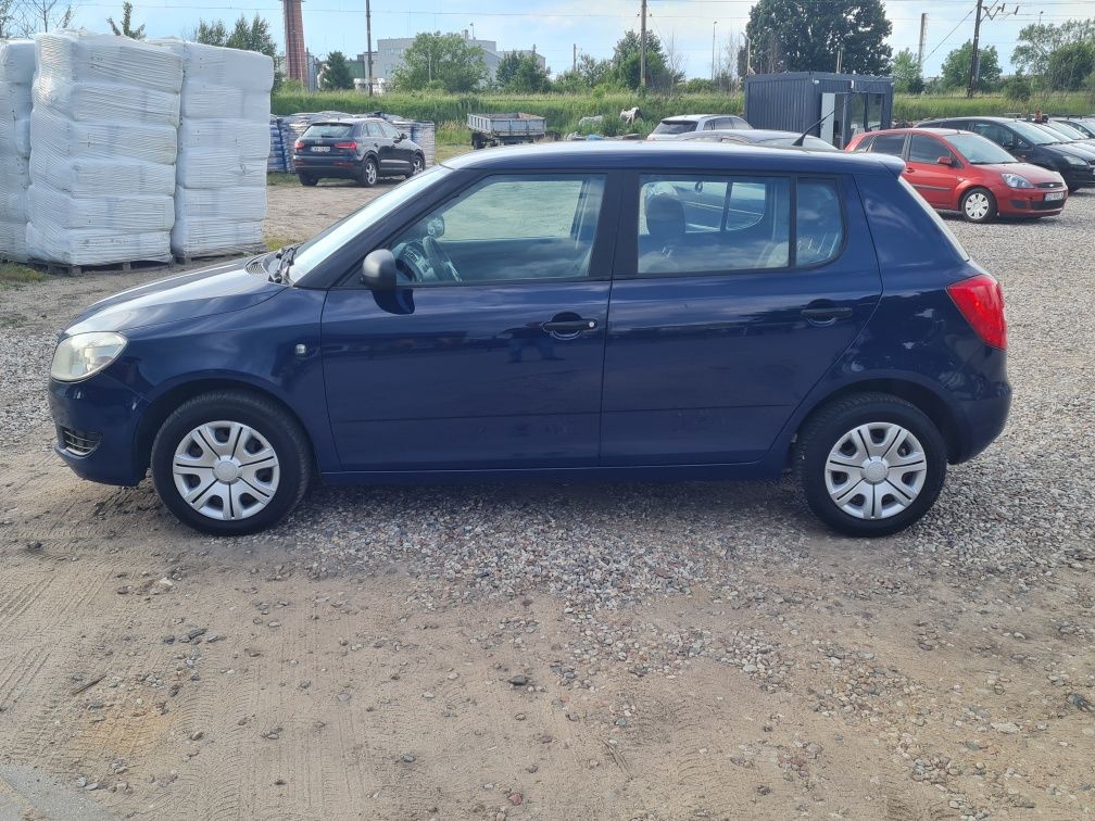 Skoda Fabia 1,6 2011rok ładna klima