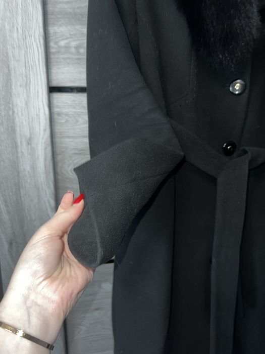 Зимове пальто з хутром песця 46р.