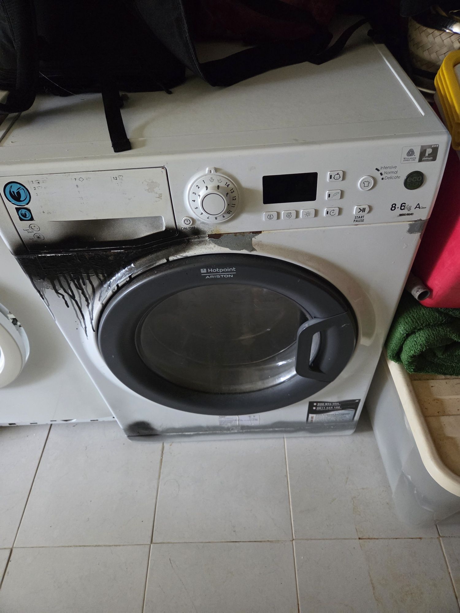 Maquina de lavar e secar Ariston 8640B P/ Peças
