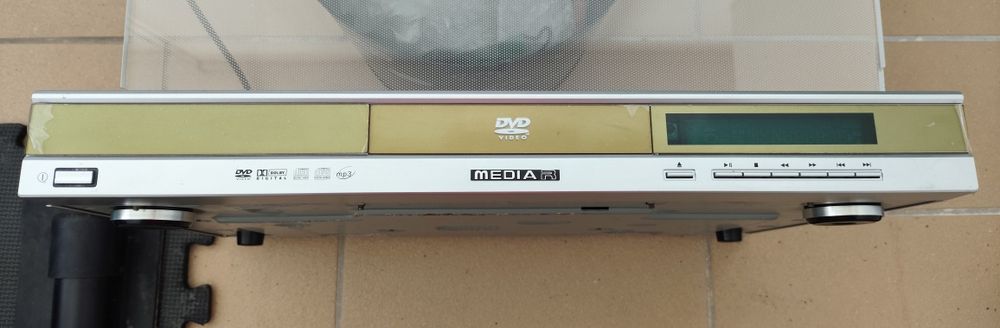 Leitor de DVD / CD / MP3