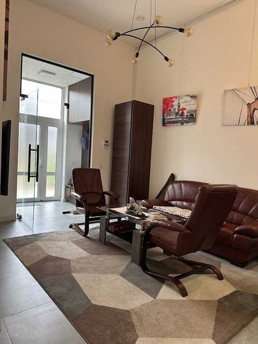 Продаж приміщення (нежитловий фонд) в ЖК "Велика Британія"