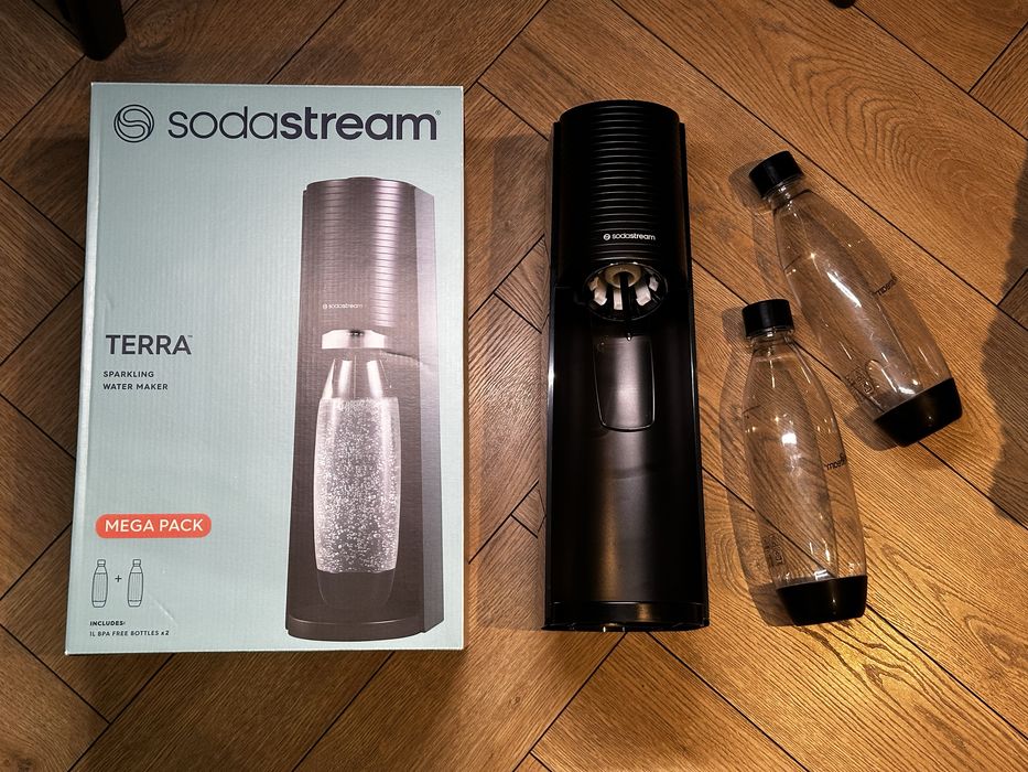 Saturator Sodastream Terra + 2 butelki + syropy
