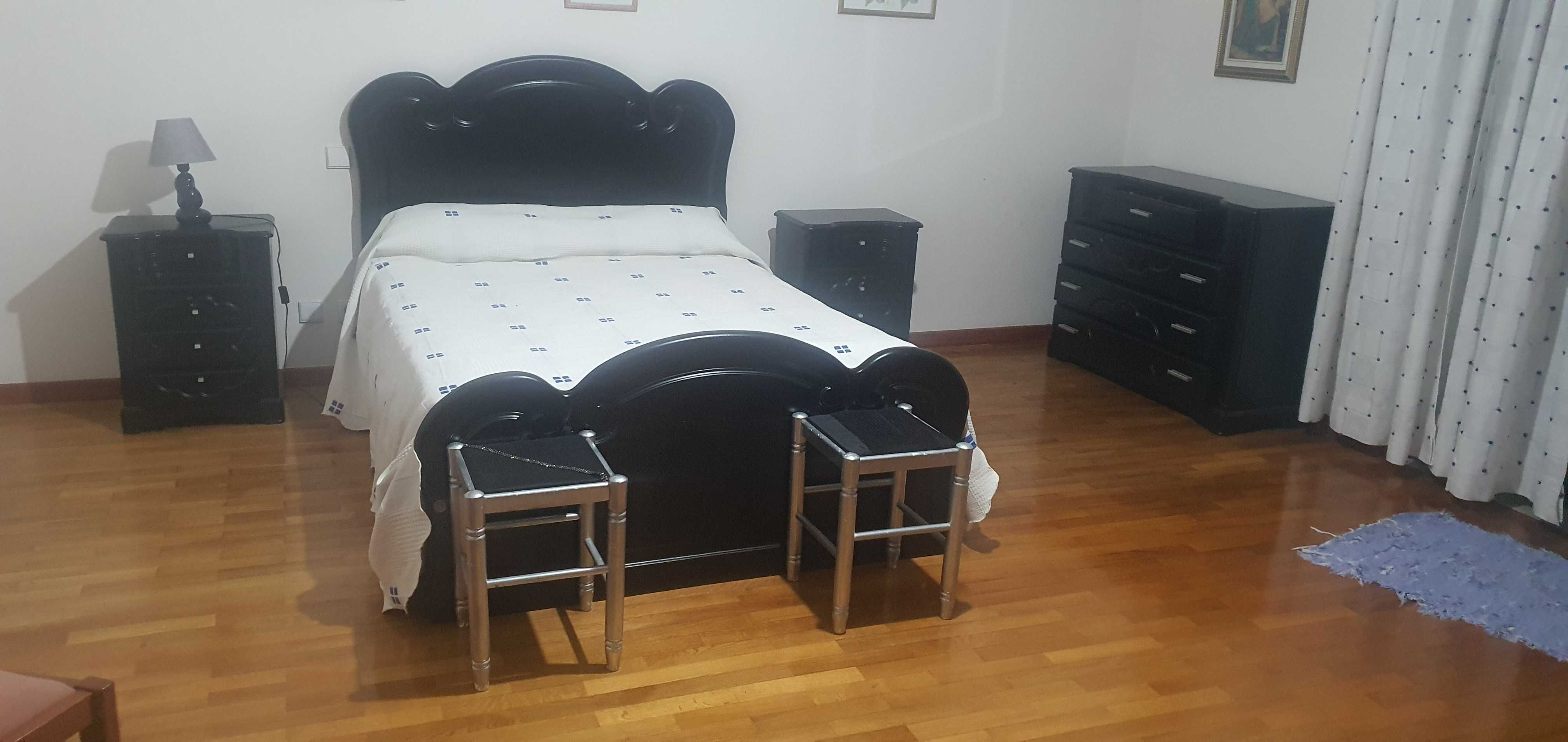 Mobilia de quarto casal