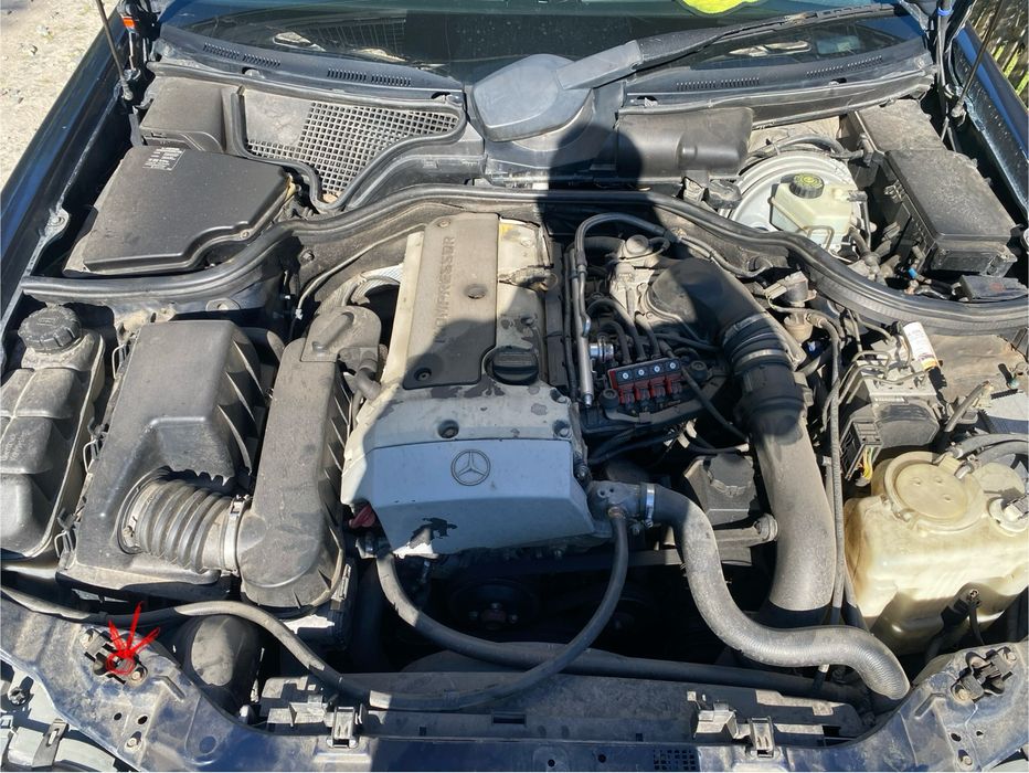 Mercedes-Benz E200 W210(FL) рестайлінг 2001р газ/бенз