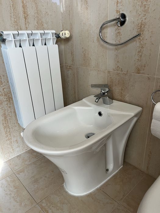 Duas sanitas + 2 bidés