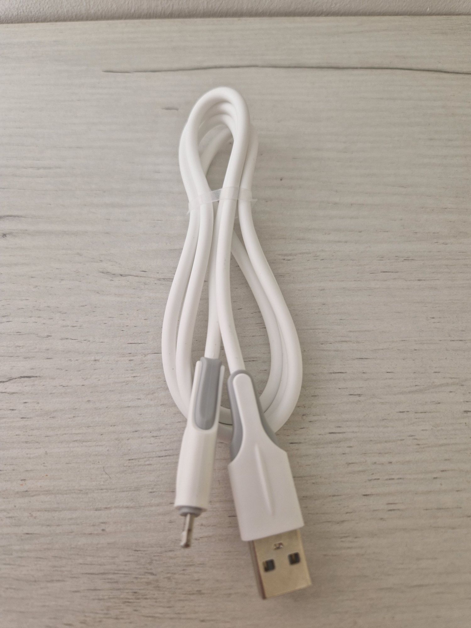 Borofone Kabel BX19 Benefit - USB na Lightning - 2,4A 1 metr biały