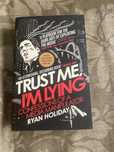Livro Trust me, I’m lying de Ryan Holiday novo