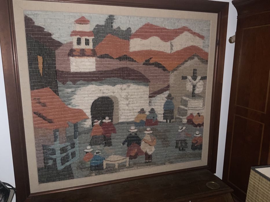 Quadro com paisagem, em lã originário da América do Sul com 120x120 cm