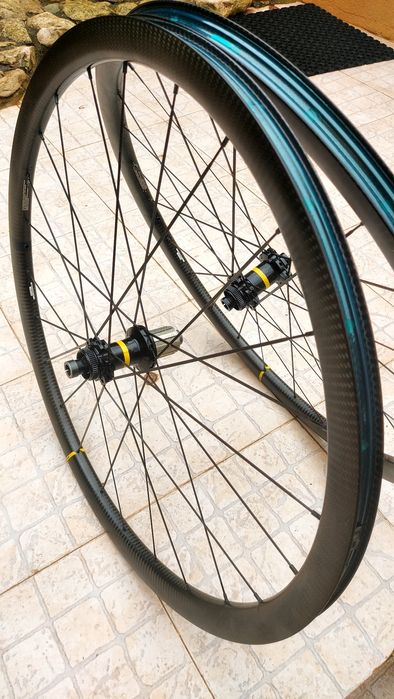 Rodas Mavic Cosmic Disco carbono