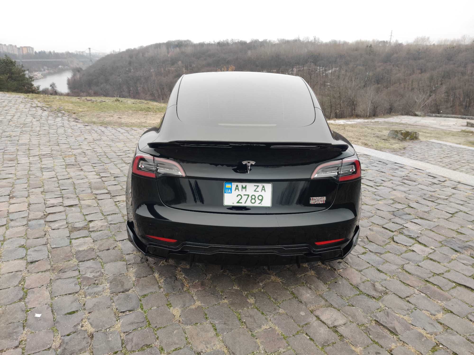 Tesla model 3 performance автопілот повний