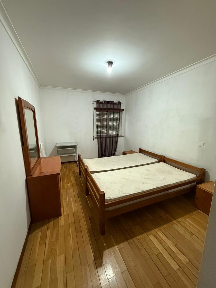 Quarto Marzovelos em frente ao Hotel Montebelo Viseu