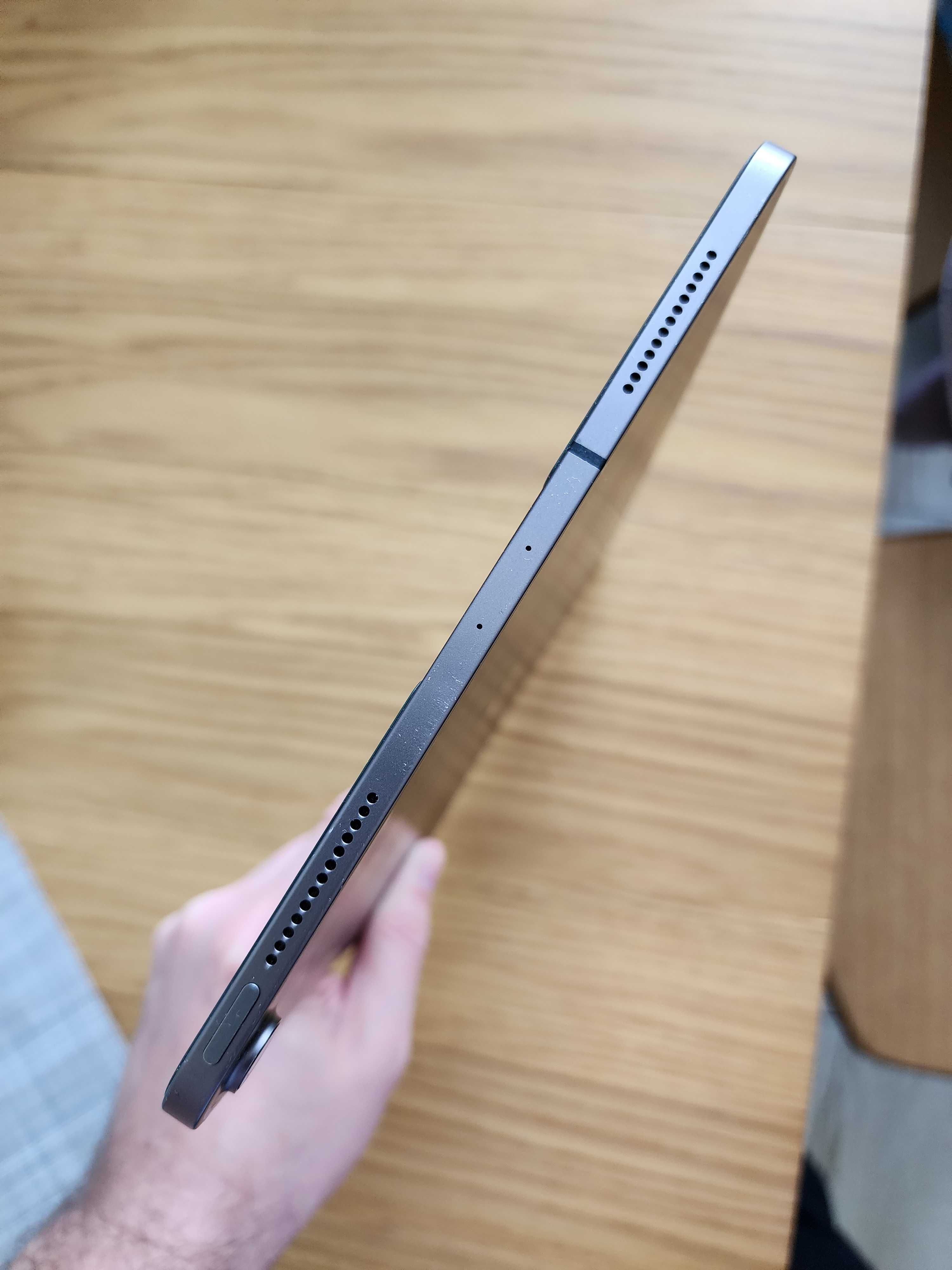 Планшет Apple iPad Pro 11 2018 Wi-Fi + Cellular 256GB Space Gray A2013