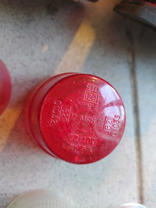 Lampa obrysowa na dach wis