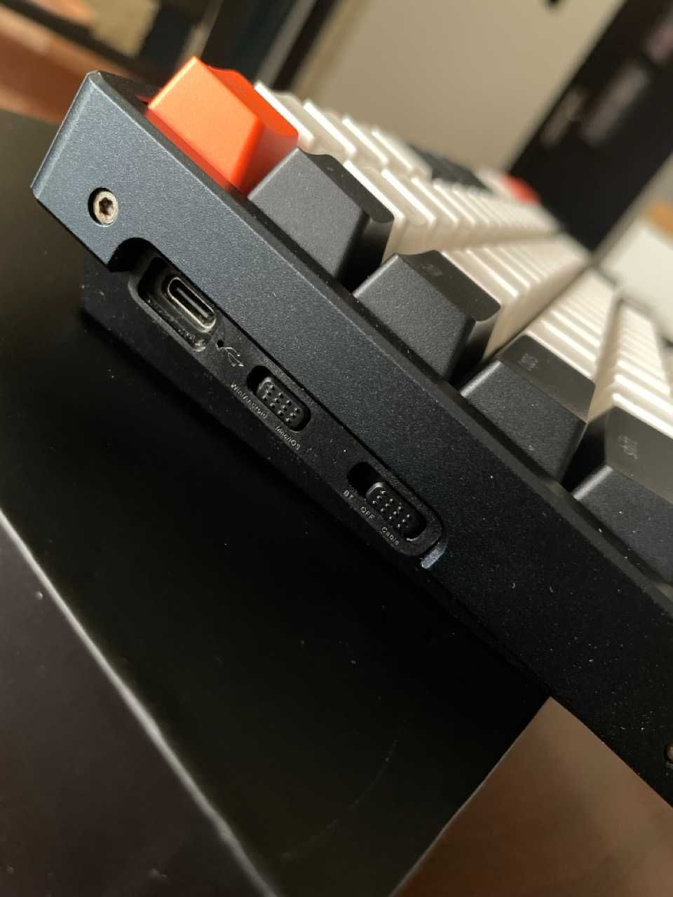 Keychron K2 V2 RGB Bluetooth Brown TKL jak nowa