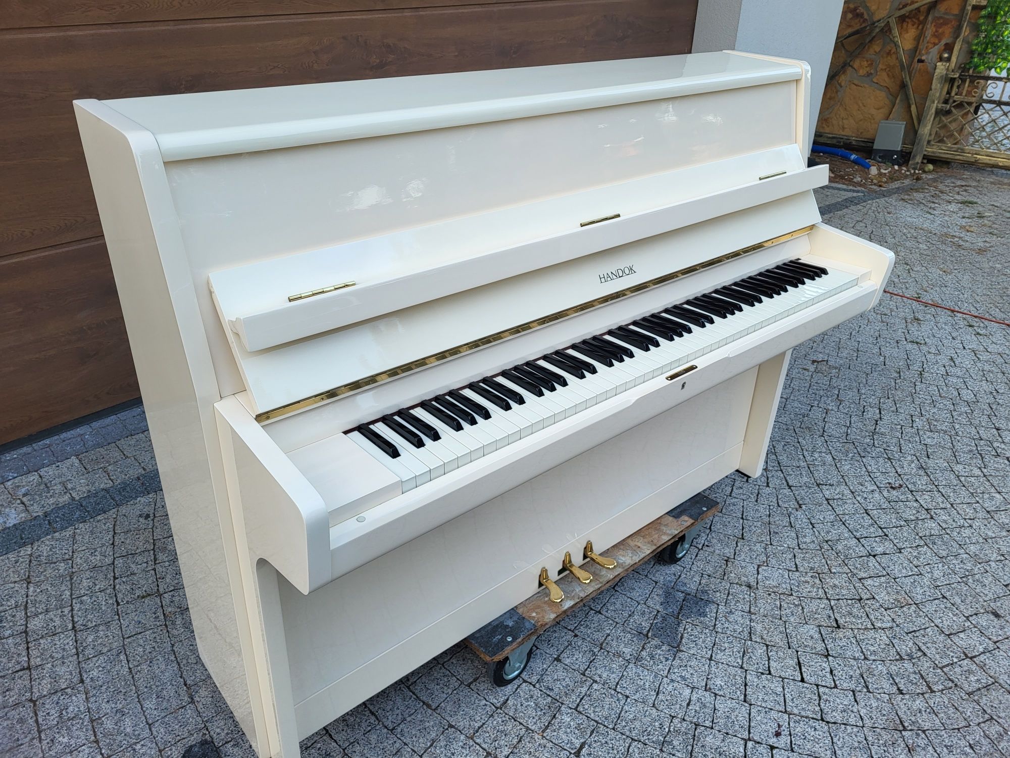 Handok Korea 110 pianino idealne do nauki białe nie malowane gwarancja
