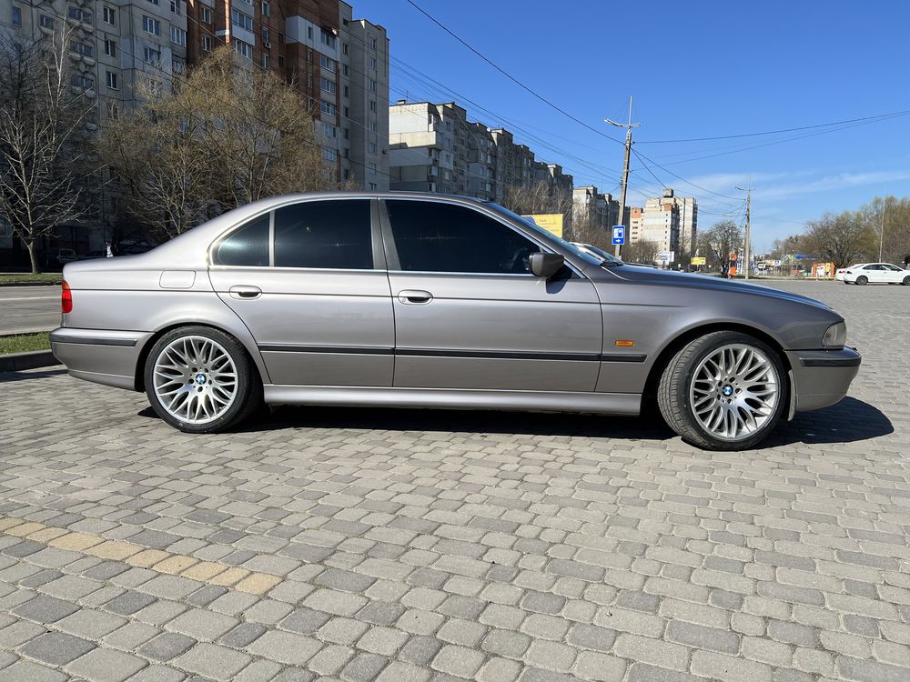 Продам BMW 523 1998