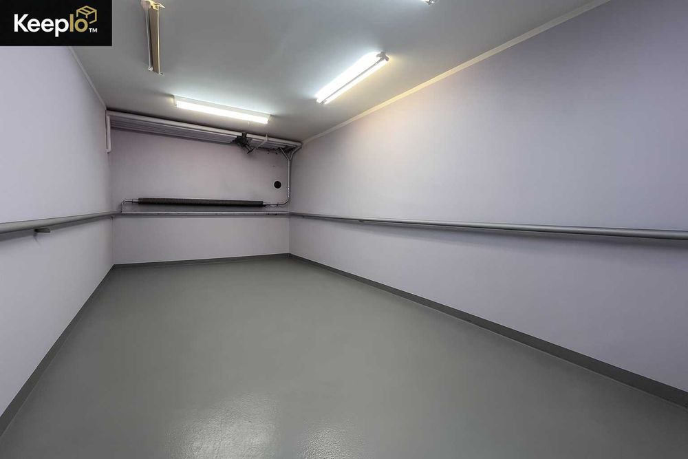 Magazyn z dostępem 24/7 - Sosnowiec, Pogoń. Bezpiecznie z Keeplo™.