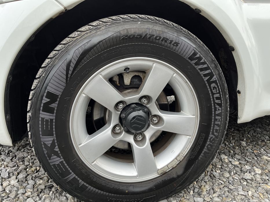 Suzuki Jimny 1.5 DDIS + 4x4 zarejestrowany W PL JAKO SPECJALNY