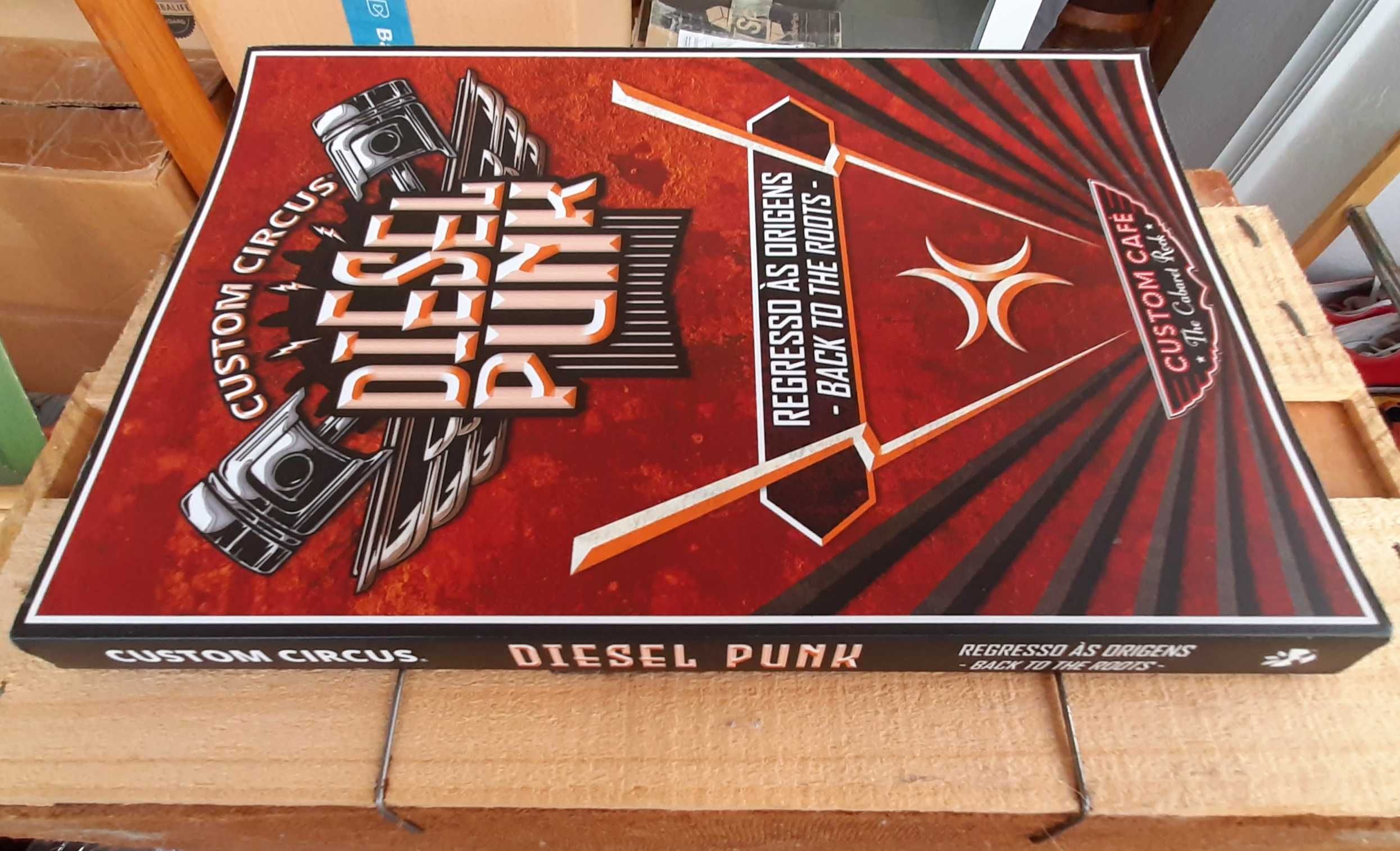 Livro "Diesel Punk - Regresso às Origens" Custom Circus