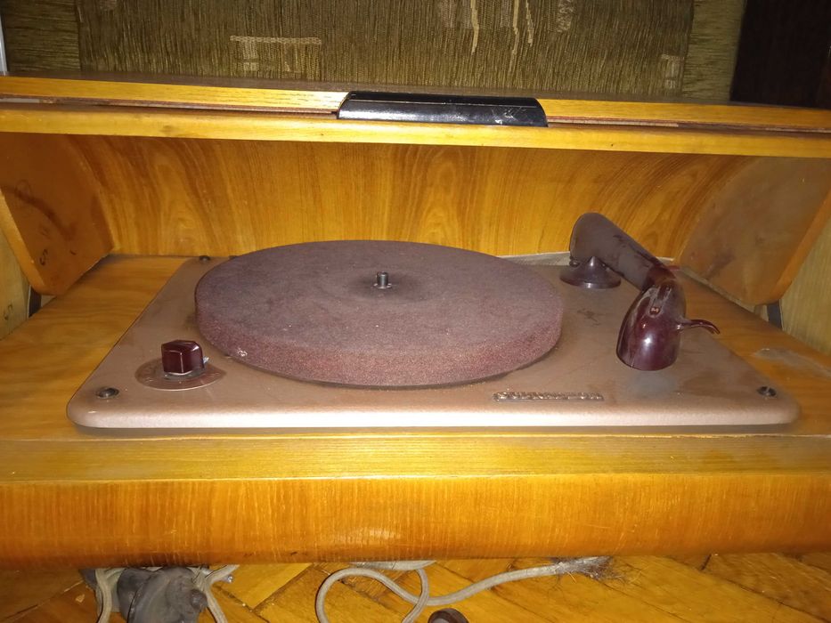 Stary gramofon Supraphon
