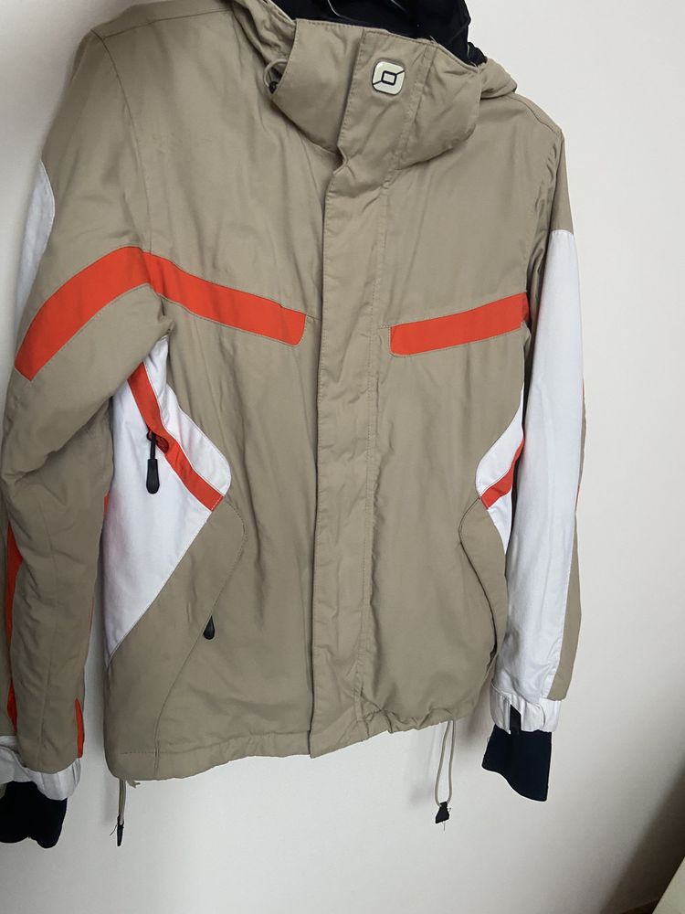Гірськолижна куртка розмір S