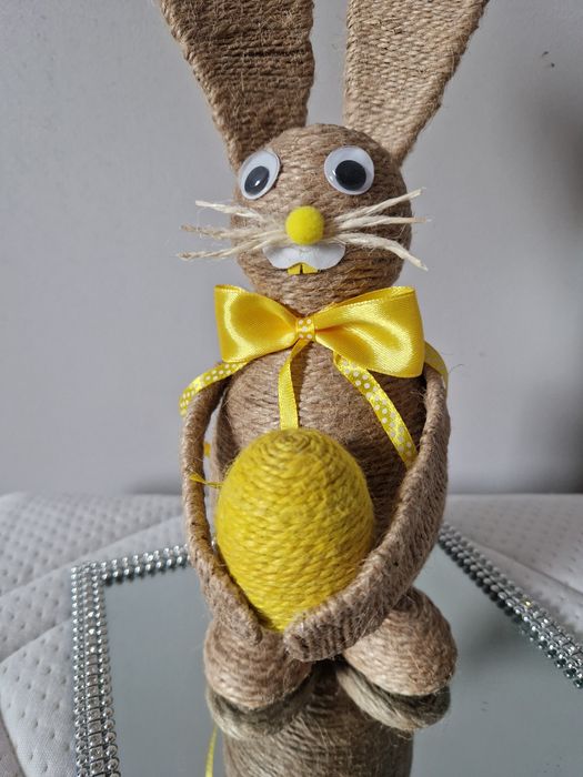 Zając wielkanocny ze sznurka święta ozdoba wielkanocna hand made