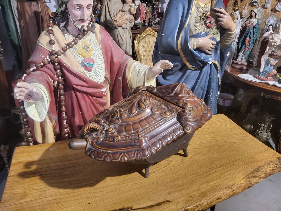 Stara Żeliwna węglarka emaliowany pokrywa