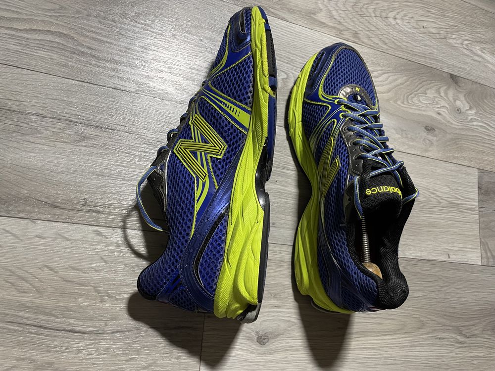 Бігові кросівки New Balance 880
