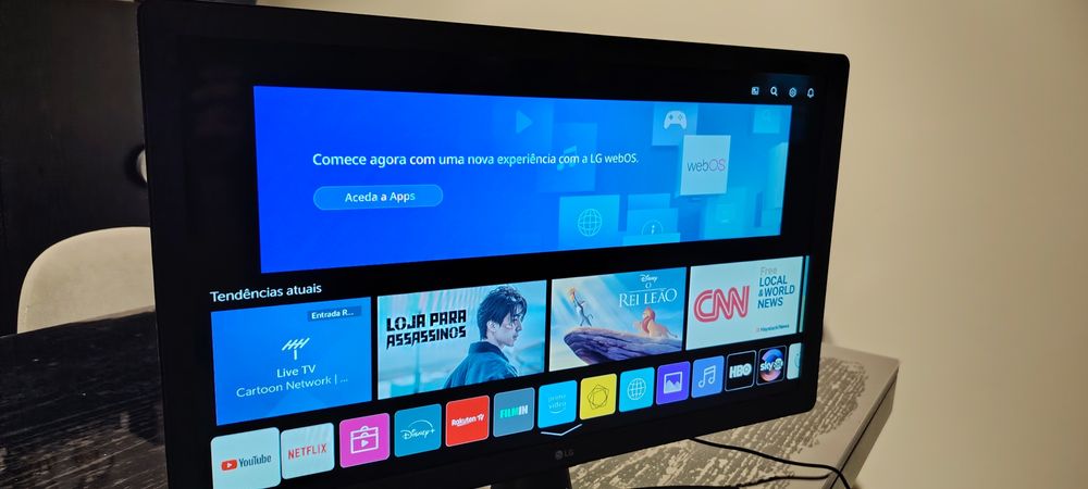 Smart TV LG HD 24 pol 24TN510S