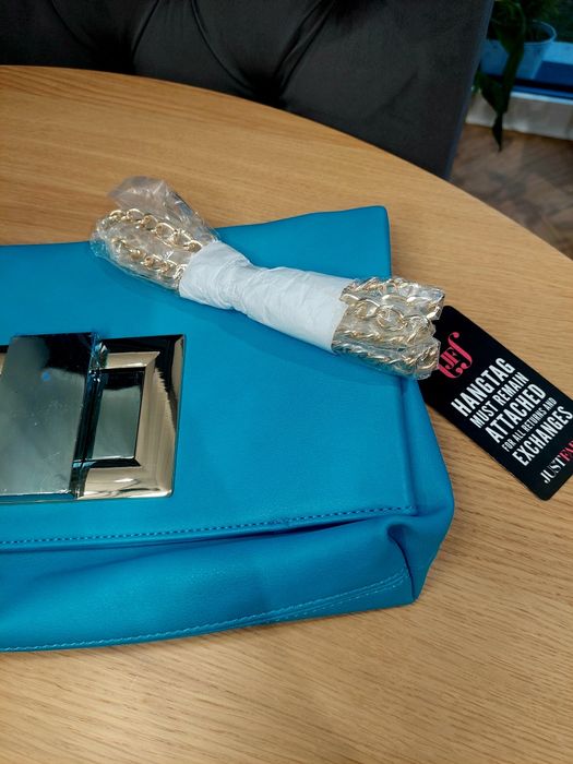 Duża kopertówka w pięknym turkusowym kolorze ze złotymi dodatkami