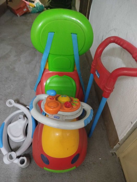 Andador 4 em 1, da Chicco